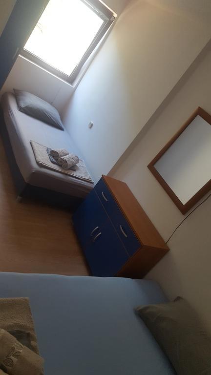 Apartments Padovan Banjol Bagian luar foto